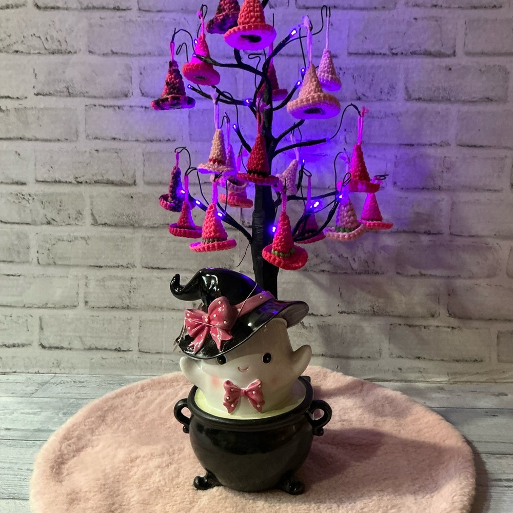 Goblin & Ghoul Resin Ghost with Pink Polka Dot Bow Hat in Cauldron